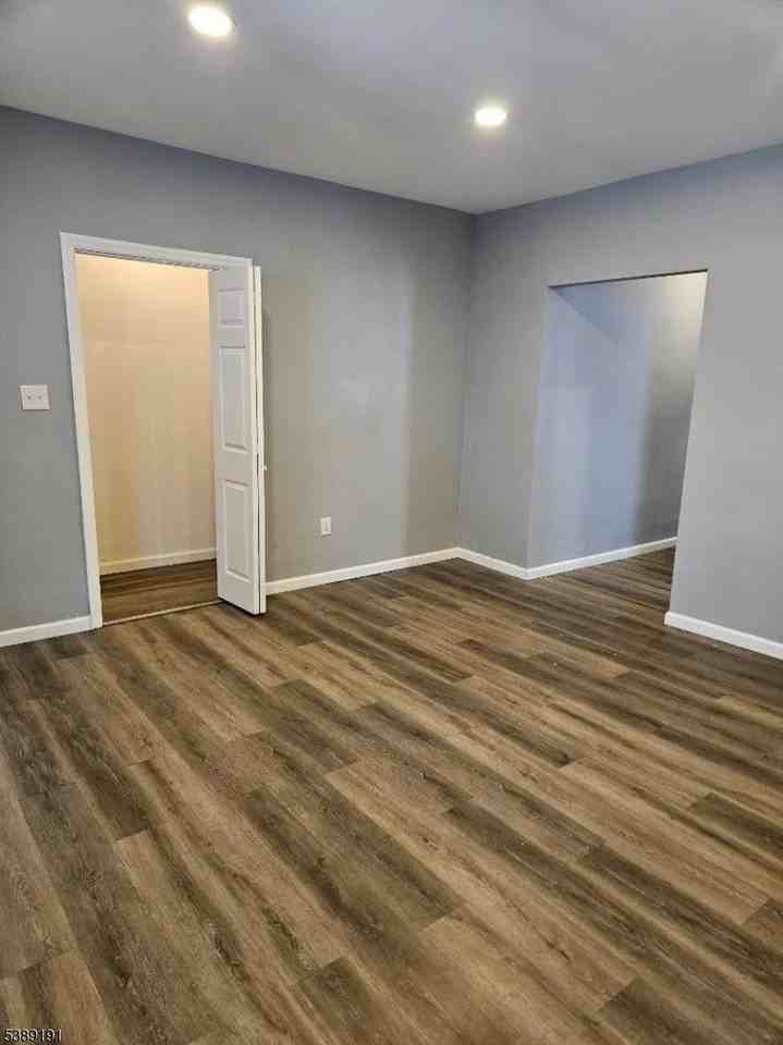 228 West End Avenue - Photo 4 of 19