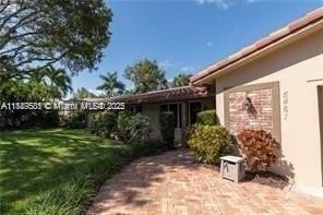 5461 Ne 22nd Ave #1 - Photo 4 of 14