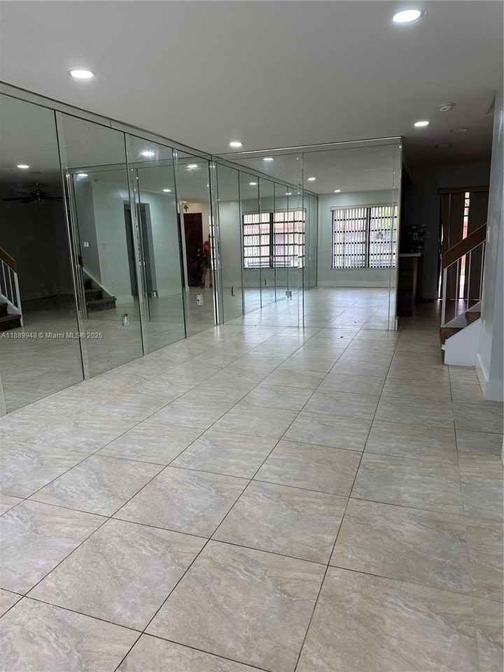 5912 Southwest 133rd Court - Photo 3 of 10