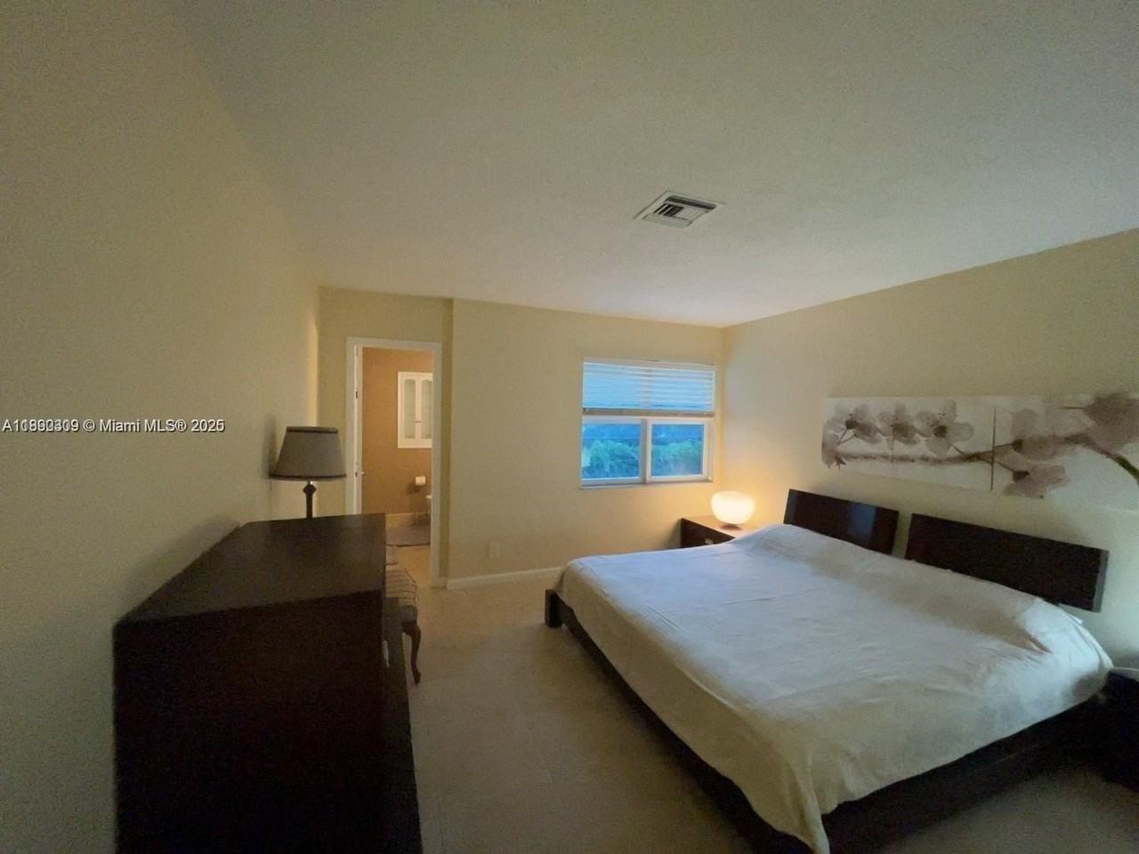 1701 Buchanan St #301 - Photo 3 of 9