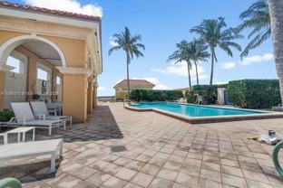 403 S Sapodilla Ave #104 - Photo 1 of 1
