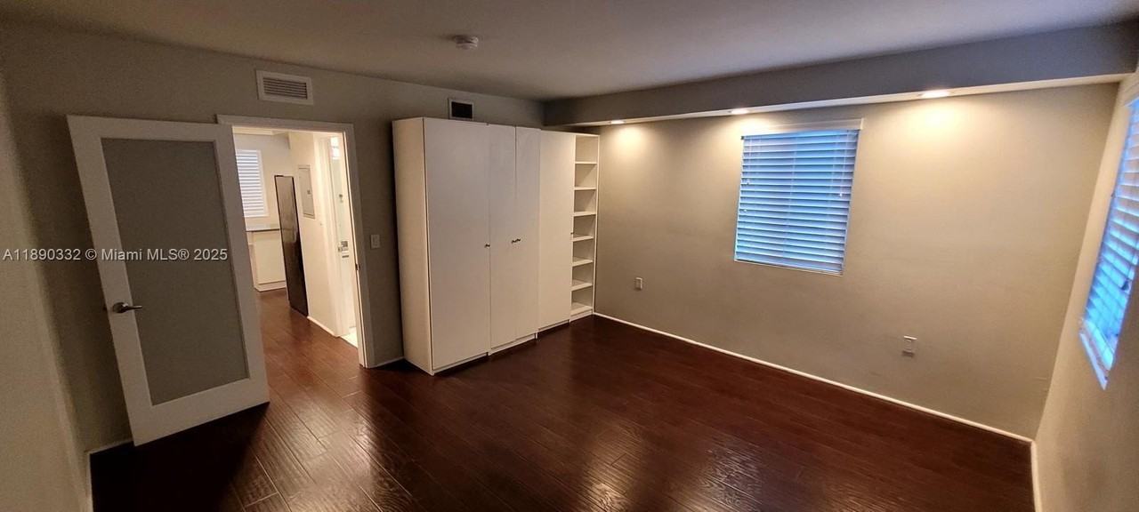 7333 Dickens Ave #1 - Photo 7 of 12