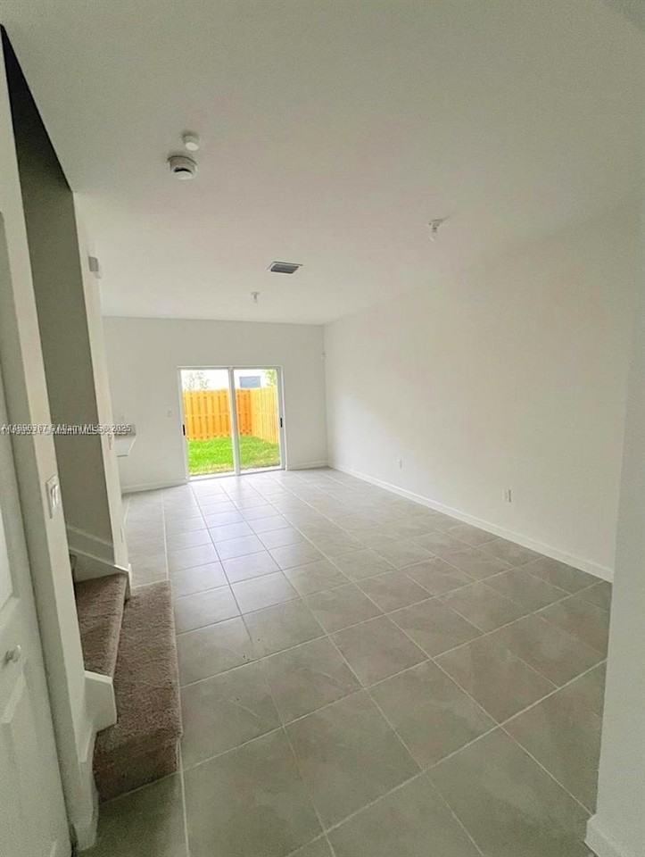 16243 Sw 292nd St #16243 - Photo 5 of 13