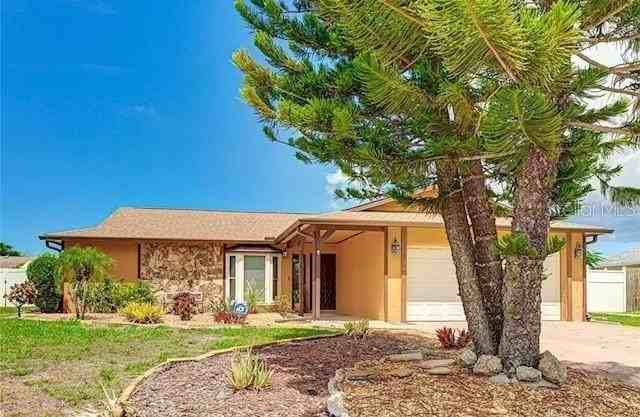 7316 Caladesia Dr - Photo 2 of 39