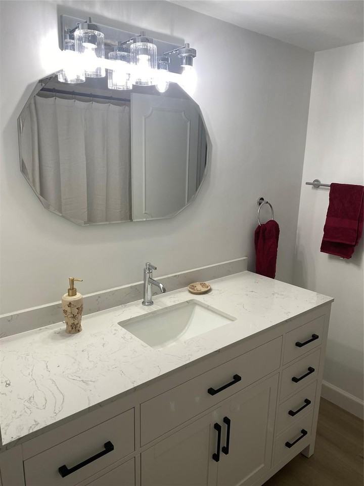 3051 Ne 47th Ct #104A - Photo 4 of 8