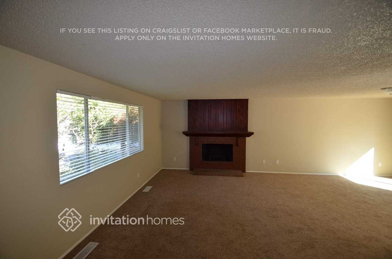 4932 152nd St Sw - Photo 3 of 14