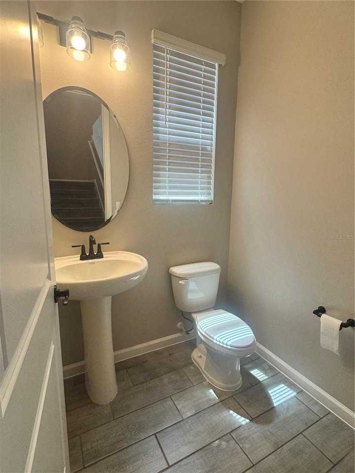 1449 Axel Graeson Ave - Photo 6 of 12