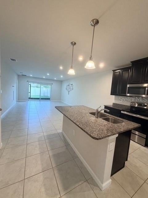 17737 Turning Leaf Cir - Photo 4 of 19