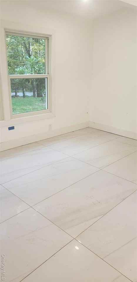 151 Michigan Rd - Photo 2 of 14