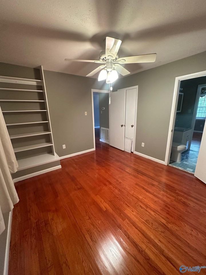 127 Haden Rd - Photo 6 of 11