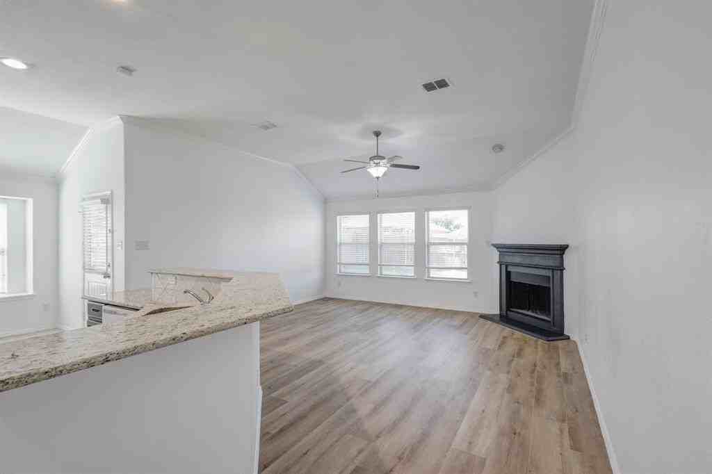 4009 Pecan Meadow Dr - Photo 6 of 23