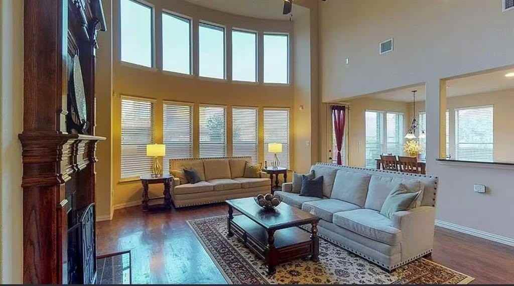 1700 Cardinal Dr - Photo 4 of 26