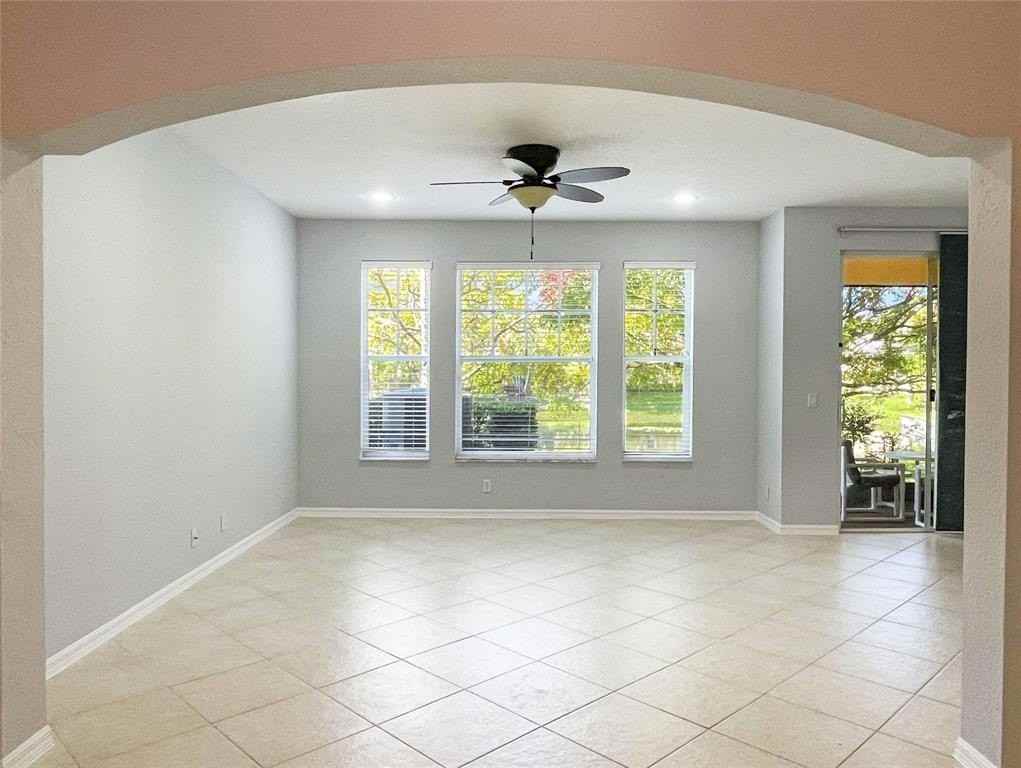 5780 Nw 120th Ave - Photo 4 of 36