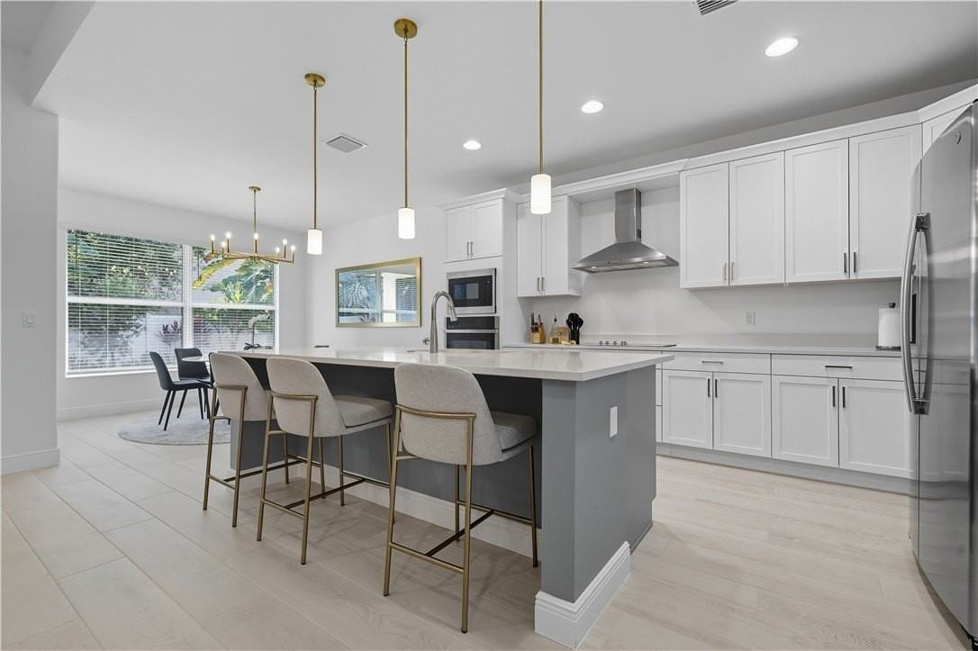 9530 Seagrape Dr - Photo 4 of 31