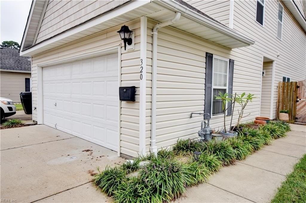 320 Garcia Dr - Photo 4 of 14