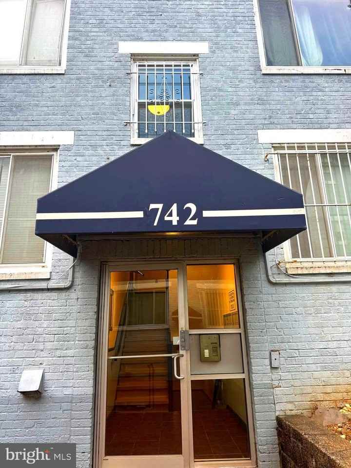 742 Brandywine St Se Apt 303 #303 - Photo 3 of 44