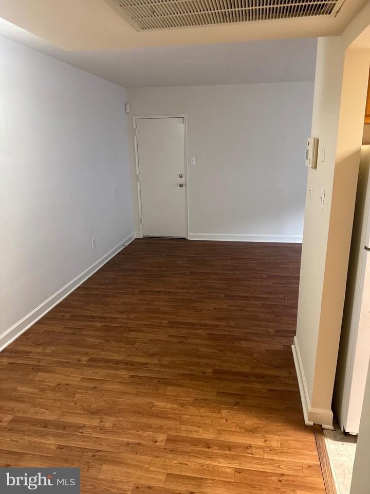 742 Brandywine St Se Apt 303 #303 - Photo 7 of 44