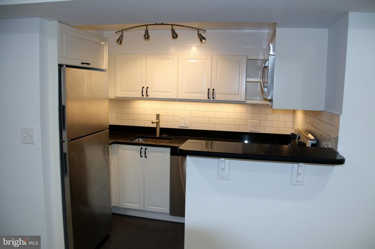 1438 Meridian Pl Nw Apt Ll4 #LL4 - Photo 3 of 7