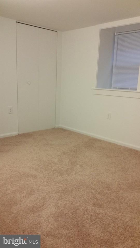 1438 Meridian Pl Nw Apt Ll4 #LL4 - Photo 6 of 7