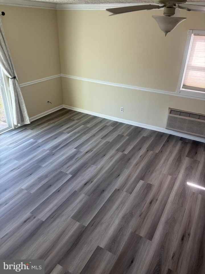 925 Waters Avenue - Photo 3 of 29