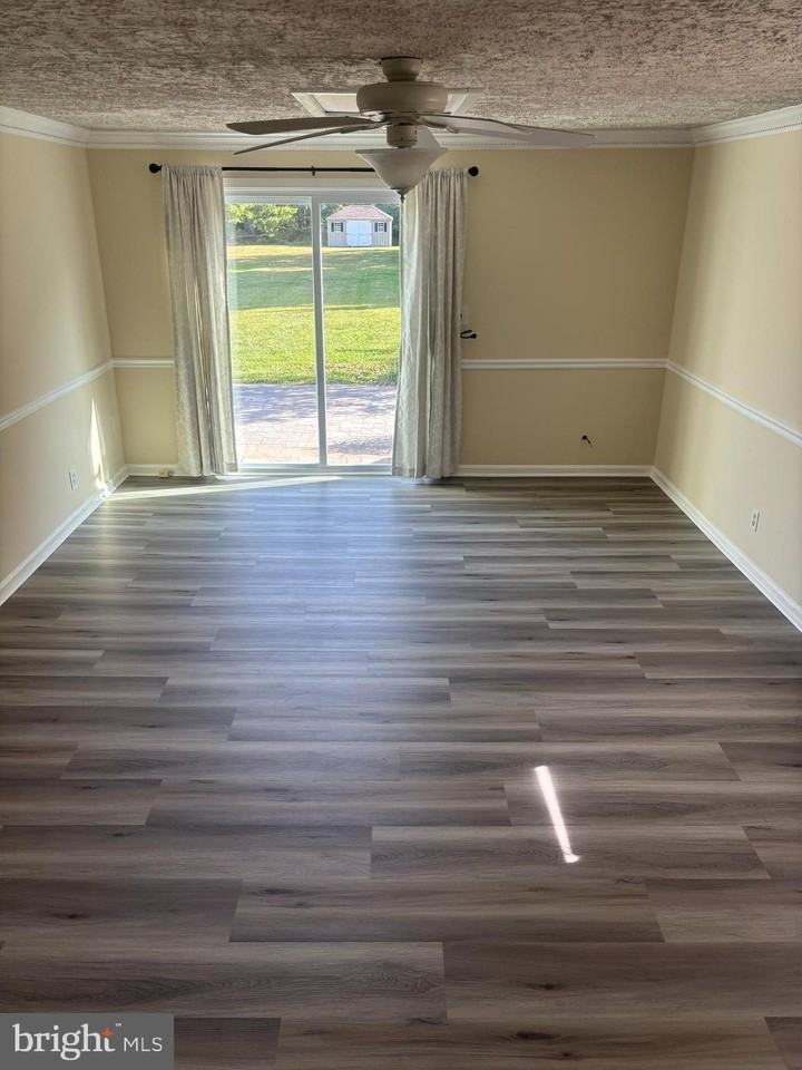 925 Waters Avenue - Photo 4 of 29