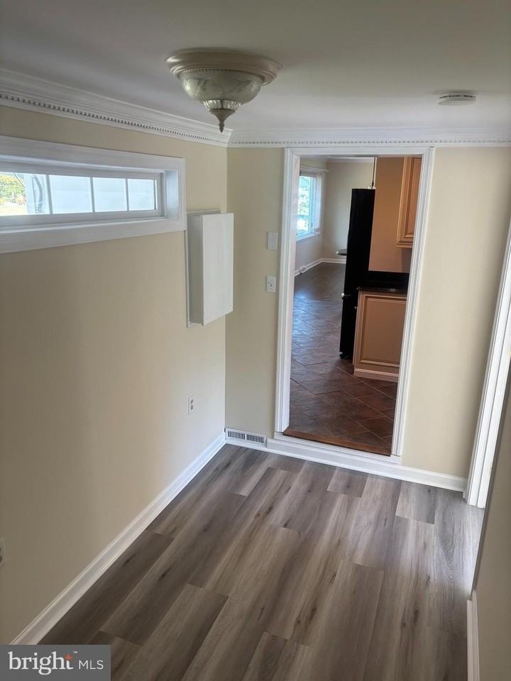 925 Waters Avenue - Photo 7 of 29