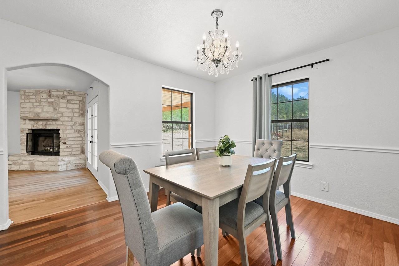 1045 Hidden Hills Dr - Photo 6 of 33