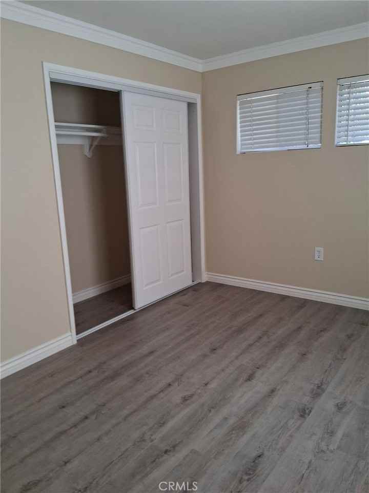 12780 17th Street - Photo 5 of 7