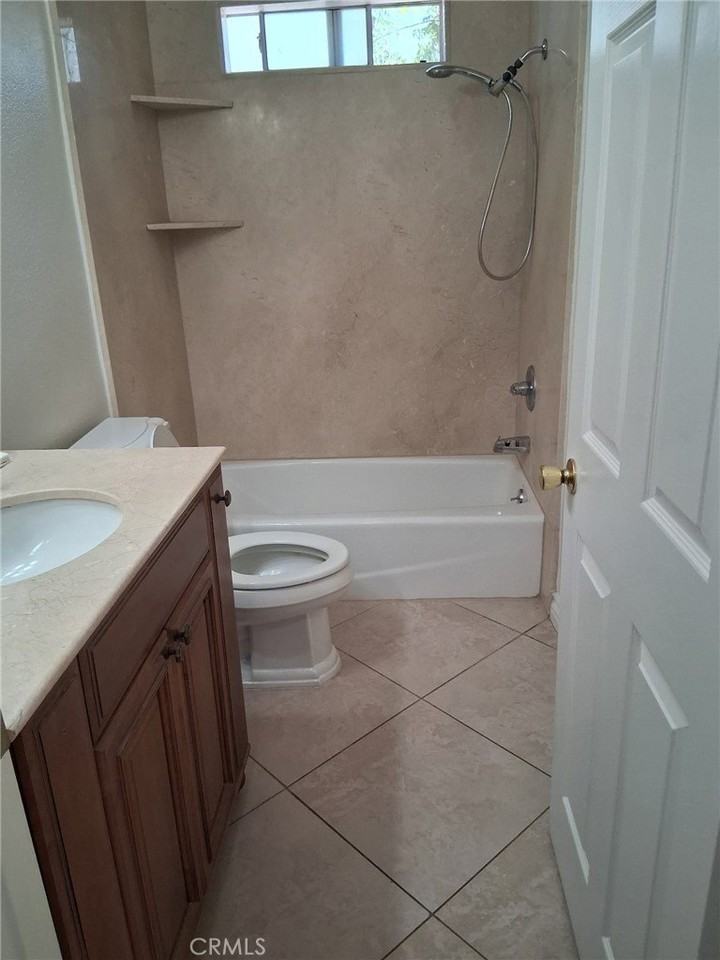 12780 17th Street - Photo 6 of 7