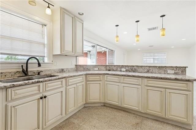 1701 Live Oak Street - Photo 5 of 21