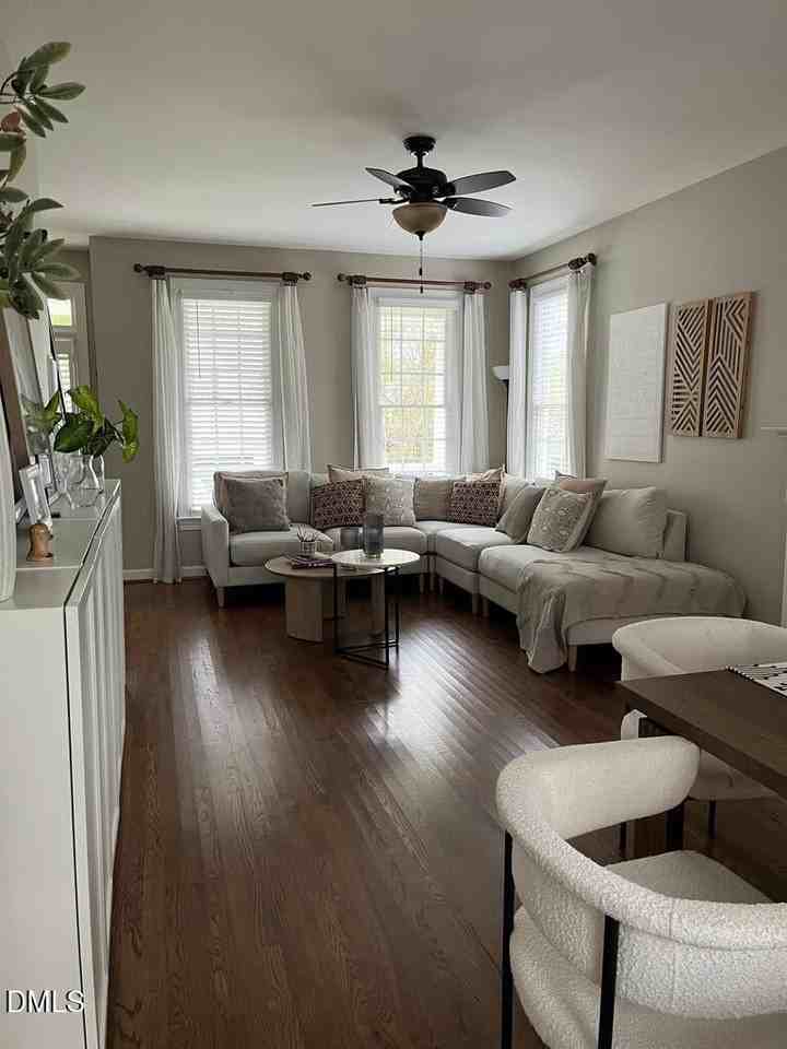 8536 Bermondsey Market Way - Photo 7 of 20