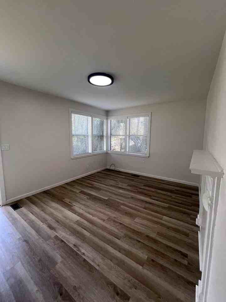 611 W Adair St - Photo 6 of 15