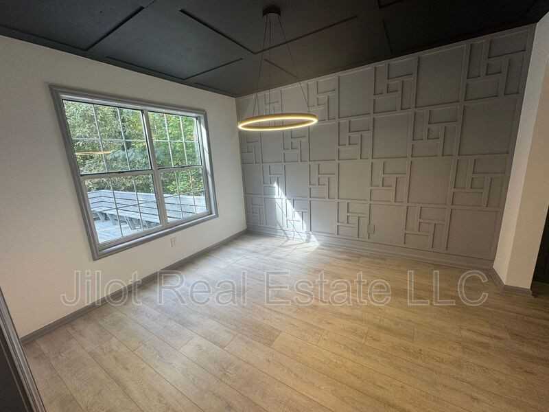 63 Lakeview Ln - Photo 7 of 21