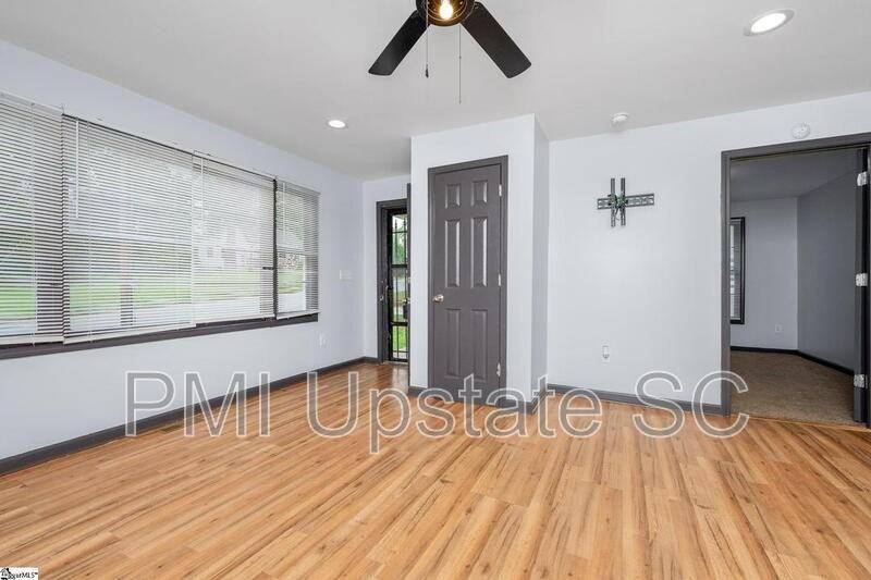 249 E Hampton Ave - Photo 6 of 21