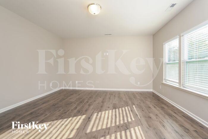 2377 Dukes Hollow Ct - Photo 3 of 19