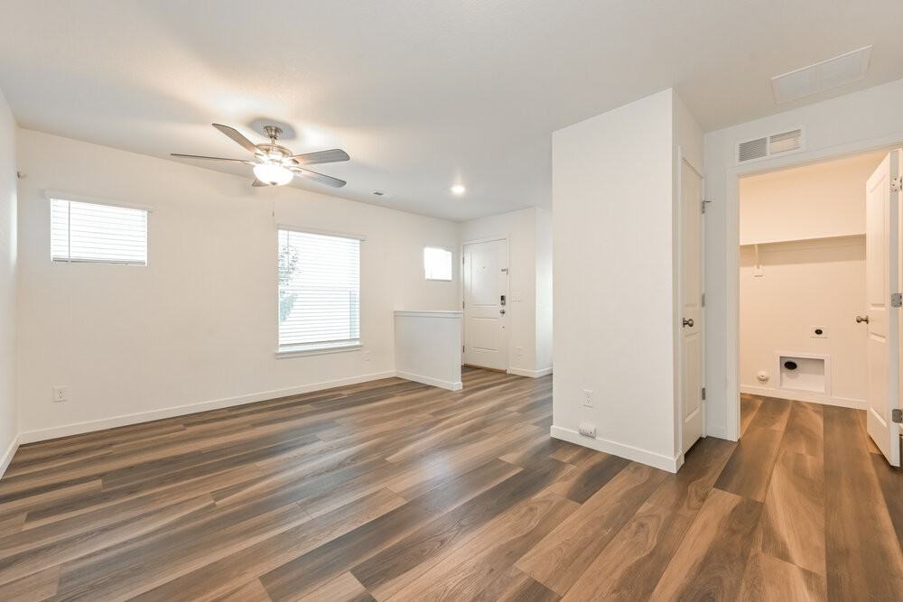 18592 E 47th Dr - Photo 6 of 18