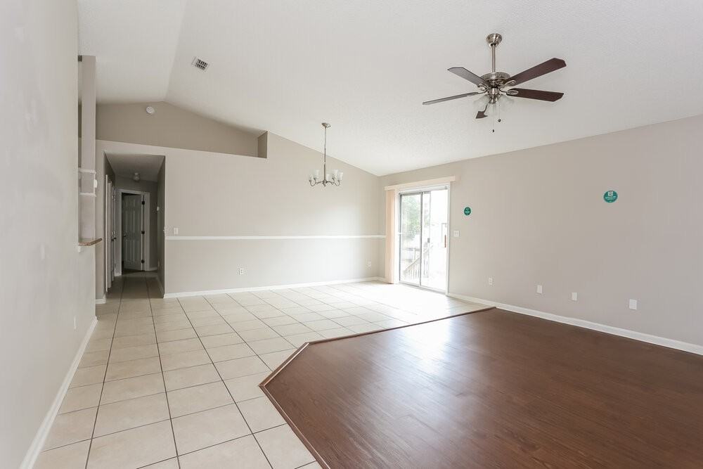 11214 Mikris Dr S - Photo 3 of 16