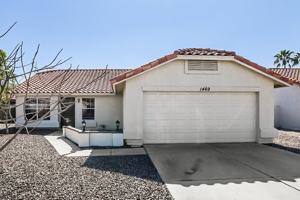 featured image of 1469 E Tremaine Ave