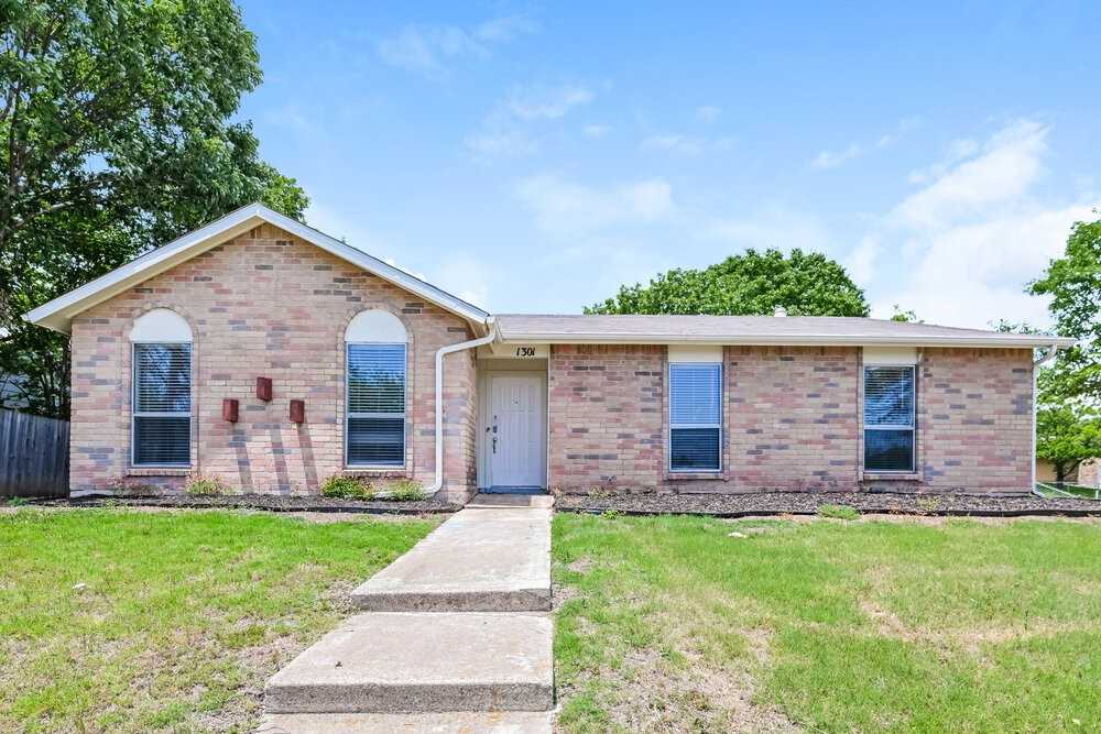 1301 Southridge Drive