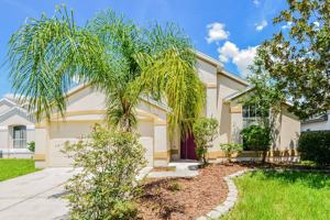 featured image of 10025 River Glen Ct