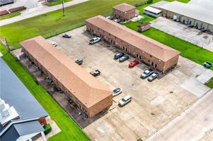 featured image of 3591 Friendswood Dr