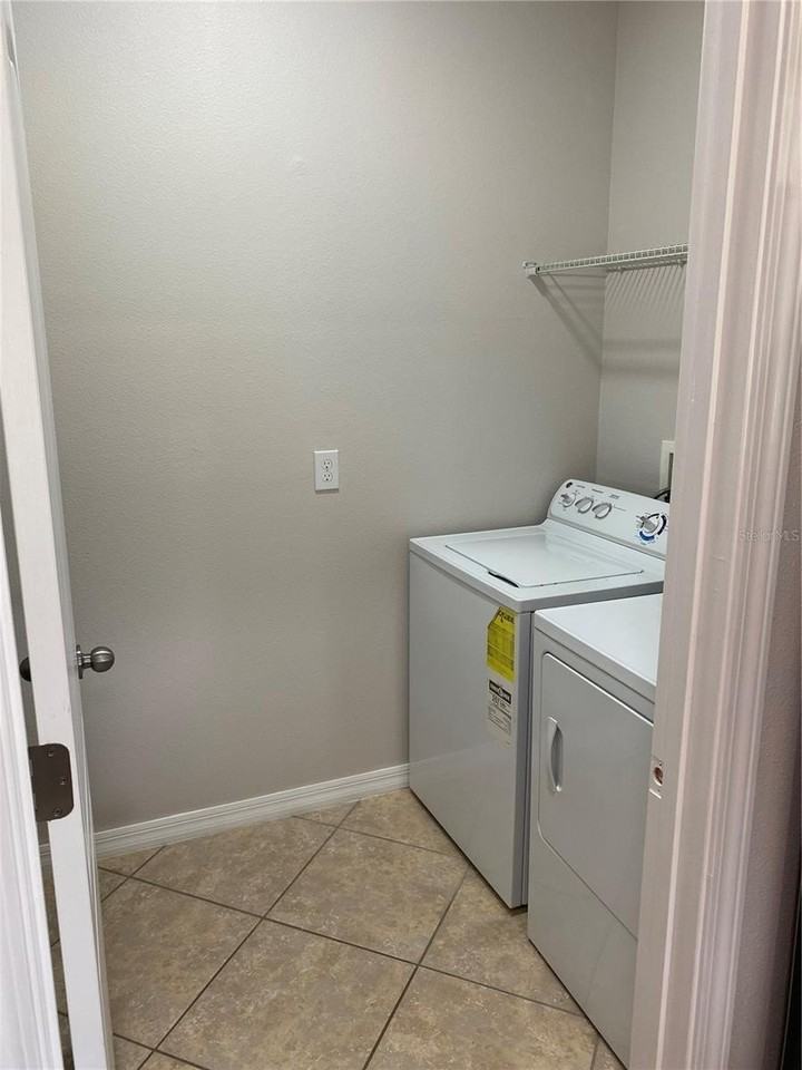 3245 Rodrick Cir - Photo 7 of 18