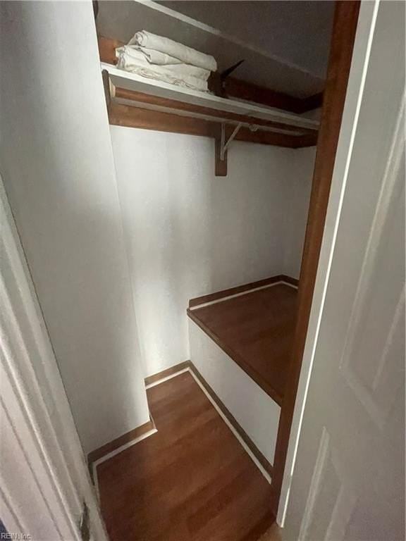 1529 Plantation Lakes Cir - Photo 2 of 40