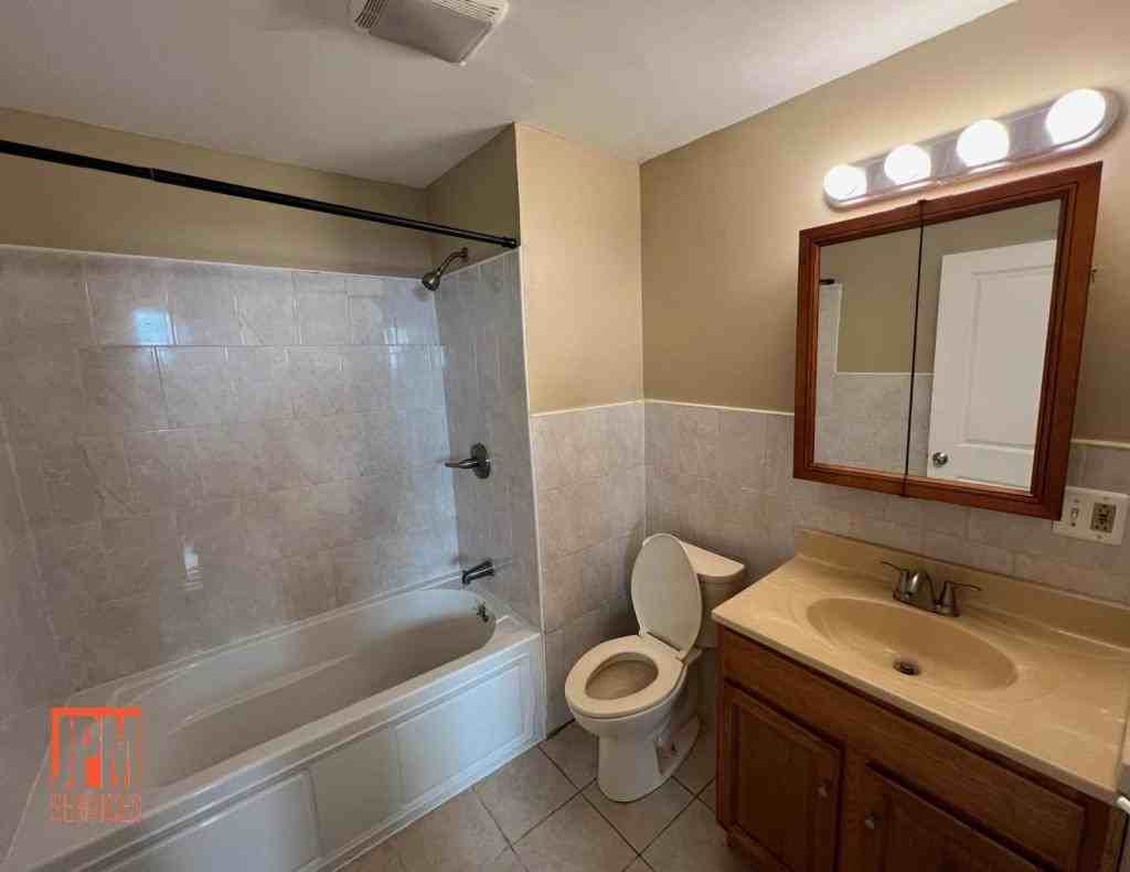 66 Thornton Street - Photo 3 of 11