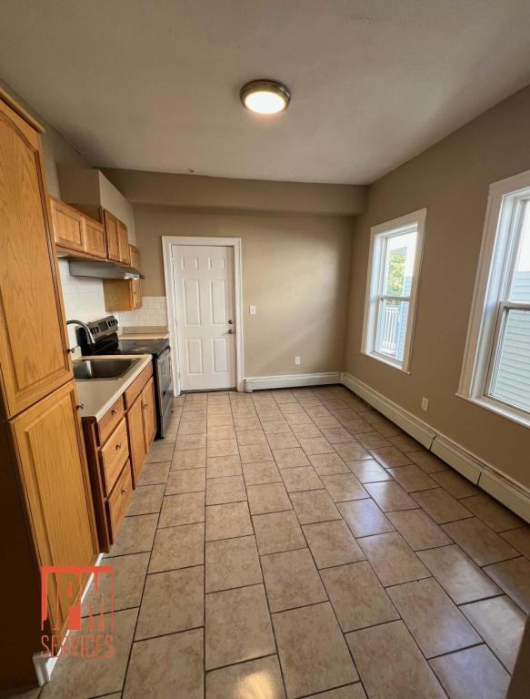 66 Thornton Street - Photo 6 of 11