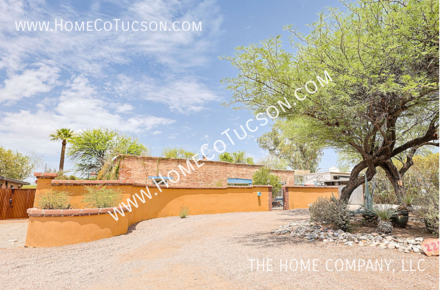 228 South Country Club Road - Photo 2 of 50