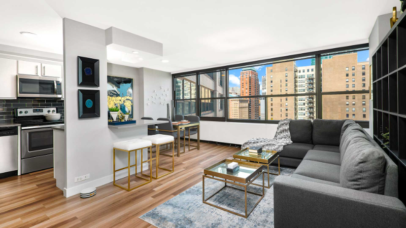 1172 S Michigan Ave - Photo 2 of 13