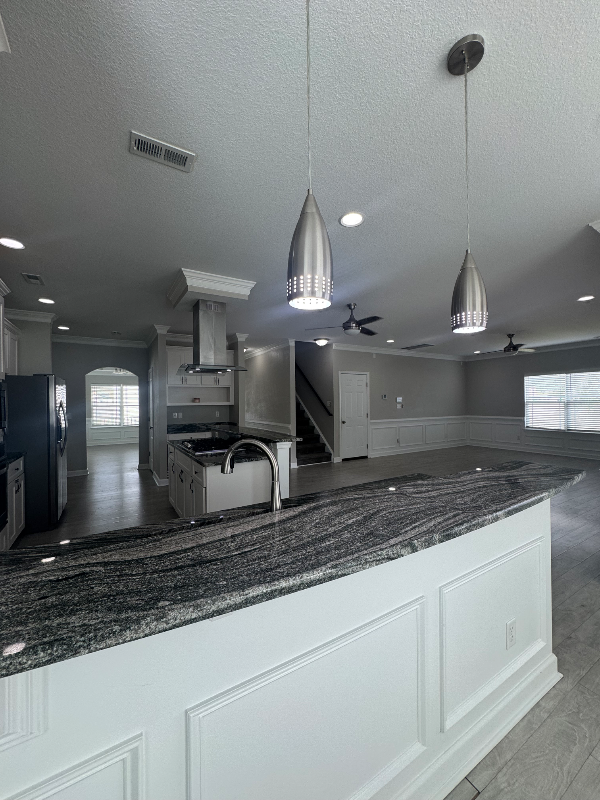 544 Shell Rd - Photo 6 of 17