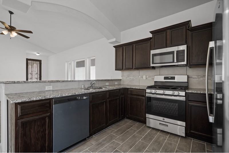 12832 Linstead Avenue - Photo 6 of 20