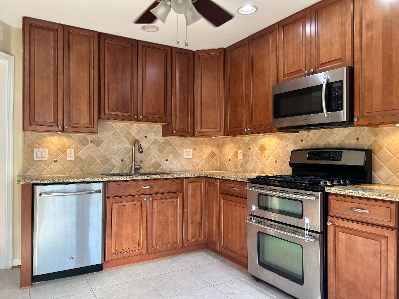 2101 Patty Ln - Photo 3 of 14